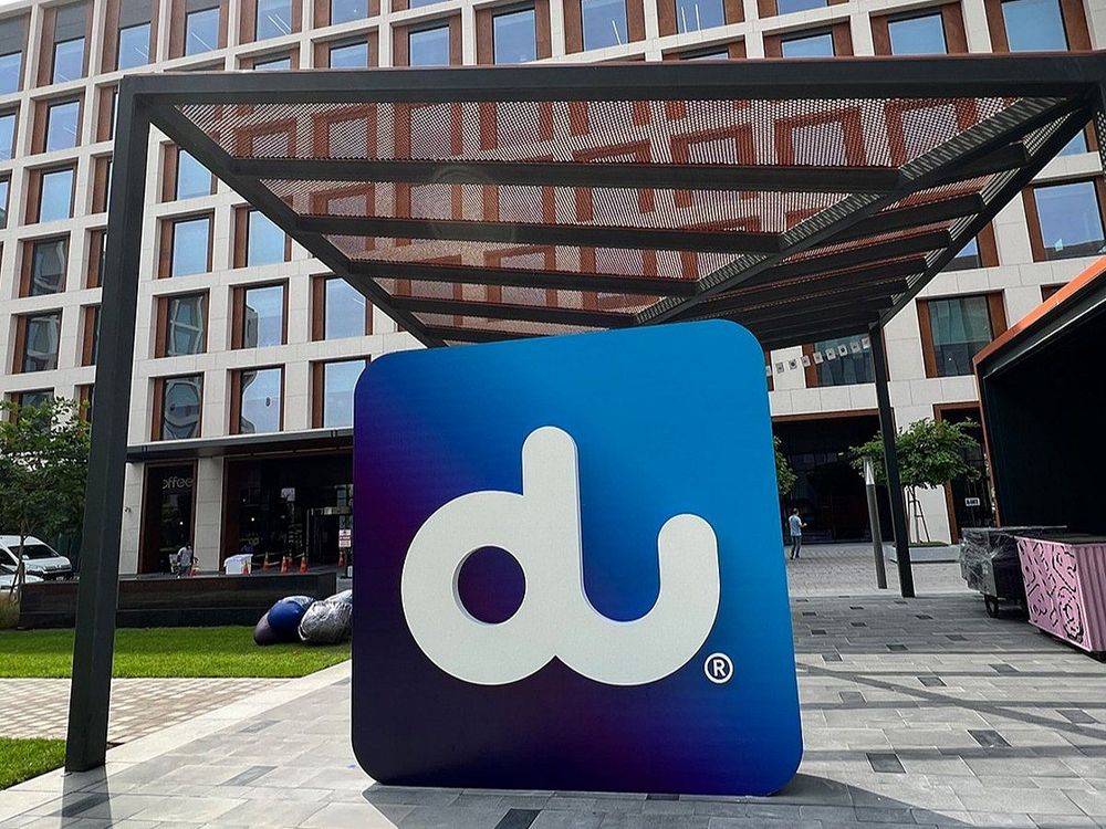 du-HQ.jpg