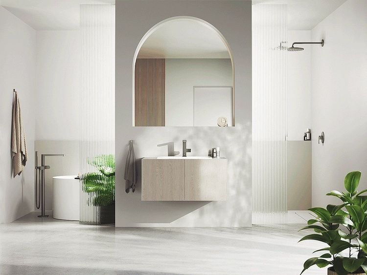 GROHE-PLUS-hard-graphite.gif