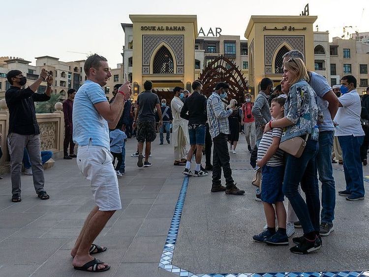 STOCK_DUBAI_TOURISM_ECONOMY_DUBAI_MALL_BURJ__17e4806dce5_original_ratio.jpg